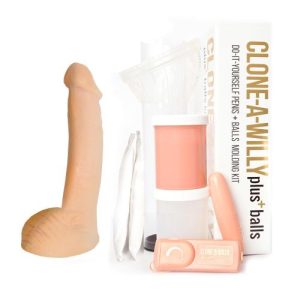 Clone-A-Willy - Vibrating Dildo Kit with Balls Beige